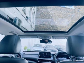 HYUNDAI TUCSON 2.0 CRDi Premium SE