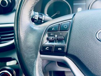 HYUNDAI TUCSON 2.0 CRDi Premium SE
