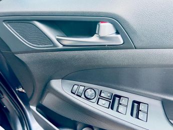 HYUNDAI TUCSON 2.0 CRDi Premium SE