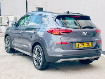 HYUNDAI TUCSON 2.0 CRDi Premium SE