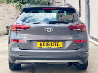 HYUNDAI TUCSON 2.0 CRDi Premium SE