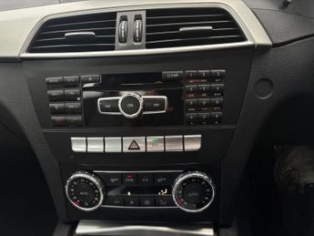MERCEDES-BENZ C CLASS 1.8 C180 BlueEfficiency Sport G-Tronic+ Euro 5 (s/s) 4dr