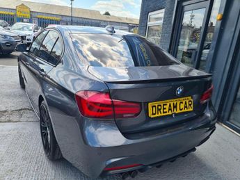 BMW 3 SERIES 3.0 330d M Sport Shadow Edition Auto xDrive Euro 6 (s/s) 4dr