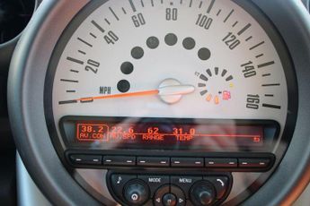 MINI COUNTRYMAN 2.0 Cooper D Countryman Auto