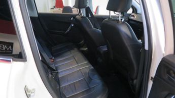 PEUGEOT 2008 1.6 e-HDi Feline