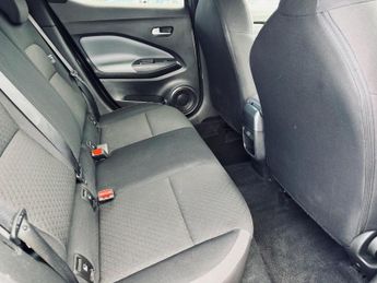 NISSAN JUKE 1.0 DIG-T N-Connecta DCT Auto Euro 6