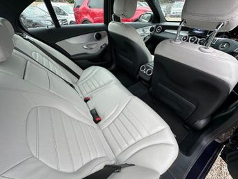 MERCEDES-BENZ C CLASS 2.1 C250d AMG Line