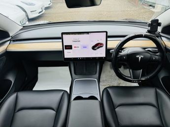 TESLA MODEL 3 (Dual Motor) Long Range