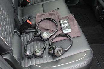 LAND ROVER DISCOVERY SPORT 2.0 Si4 HSE Dynamic Lux