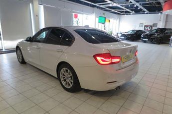 BMW 3 SERIES 2.0 320d ED Plus Saloon