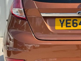 FORD FIESTA 1.6 Titanium Powershift Euro 5 5dr