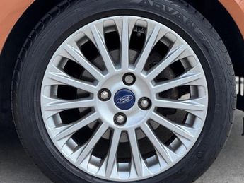FORD FIESTA 1.6 Titanium Powershift Euro 5 5dr
