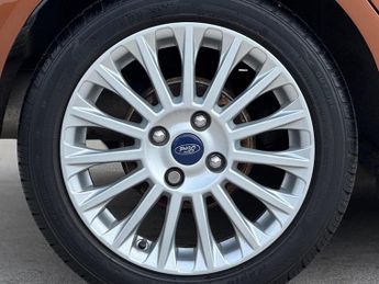 FORD FIESTA 1.6 Titanium Powershift Euro 5 5dr
