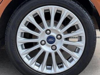 FORD FIESTA 1.6 Titanium Powershift Euro 5 5dr