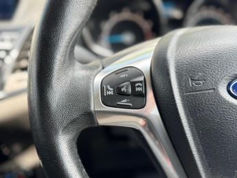 FORD FIESTA 1.6 Titanium Powershift Euro 5 5dr