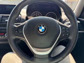 BMW 1 SERIES 1.6 116i ES AUTO 5dr