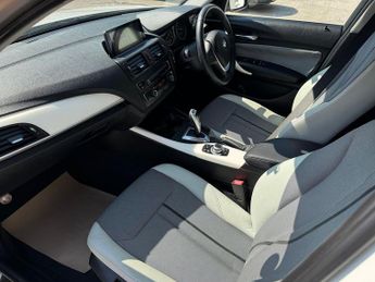 BMW 1 SERIES 1.6 116i ES AUTO 5dr