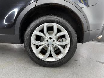 LAND ROVER DISCOVERY SPORT 2.0 TD4 HSE Auto 4WD Euro 6 (s/s) 5dr