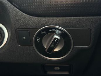 MERCEDES-BENZ A CLASS 1.6 A180 Sport 7G-DCT Euro 6 (s/s) 5dr