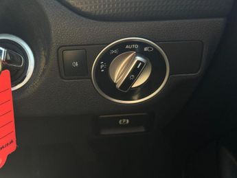 MERCEDES-BENZ A CLASS 1.6 A180 SE 7G-DCT Euro 5 (s/s) 5dr