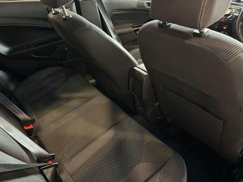 FORD FIESTA 1.0 T EcoBoost Titanium