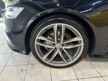 AUDI A6 2.0 TDI Black Edition