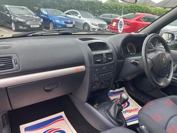 RENAULT CLIO 1.5 dCi Extreme 3