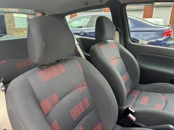 RENAULT CLIO 1.5 dCi Extreme 3