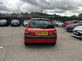 RENAULT CLIO 1.5 dCi Extreme 3