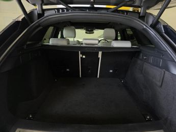 LAND ROVER RANGE ROVER VELAR 2.0 D180 R-Dynamic S