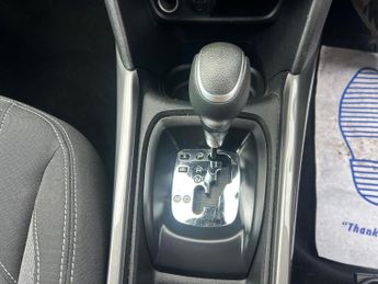 PEUGEOT 2008 1.2 PureTech Active