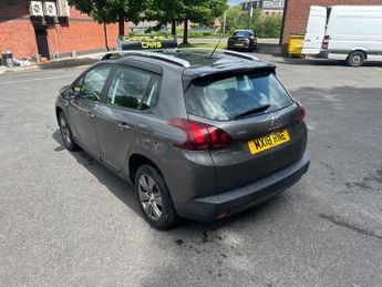 PEUGEOT 2008 1.2 PureTech Active