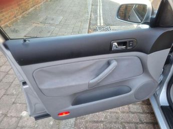 VOLKSWAGEN GOLF 1.4 Match