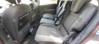 RENAULT SCENIC 1.5 dCi Dynamique TomTom