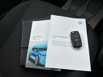 VOLKSWAGEN E-UP! 36.8kWh e-up!
