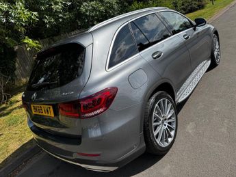 MERCEDES-BENZ GLC 2.0 GLC220d AMG Line
