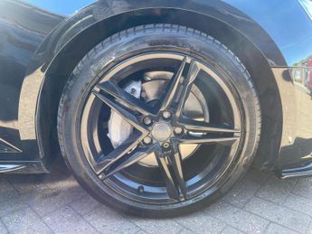 AUDI A4 AVANT 2.0 TDI ultra S line S Tronic Euro 6 (s/s) 5dr