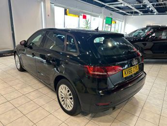 AUDI A3 1.6 TDI SE Technik