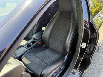 MERCEDES-BENZ A CLASS 2.1 A200d AMG Line 7G-DCT Euro 6 (s/s) 5dr