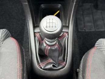 SUZUKI SWIFT 1.6 Sport Euro 5 5dr