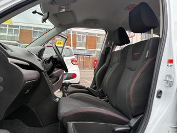 SUZUKI SWIFT 1.6 Sport Euro 5 5dr