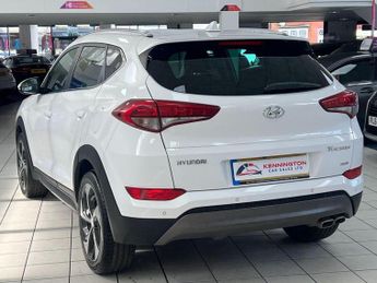 HYUNDAI TUCSON 2.0 CRDi Premium Auto 4WD Euro 6 5dr
