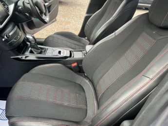 PEUGEOT 308 2.0 BlueHDi GT Line
