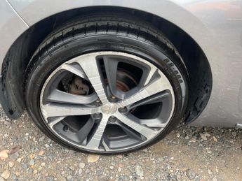 PEUGEOT 308 2.0 BlueHDi GT Line