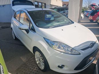 Ford Fiesta 1.6 TDCi DPF Titanium
