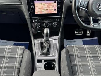VOLKSWAGEN GOLF 2.0 TDI GTD BlueLine