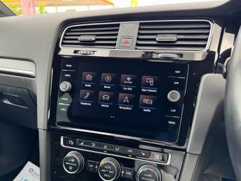 VOLKSWAGEN GOLF 2.0 TDI GTD BlueLine