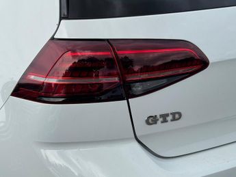VOLKSWAGEN GOLF 2.0 TDI GTD BlueLine