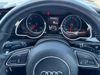 AUDI A5 2.0 TDI Black Edition