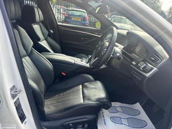 BMW M5 4.4 V8 M Performance Edition
